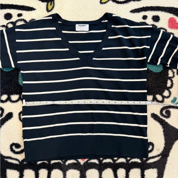 📦 3-Pack: Old Navy V-Neck Sweaters - Navy Stripe, Cream, Black - Size S - Picture 14 of 15